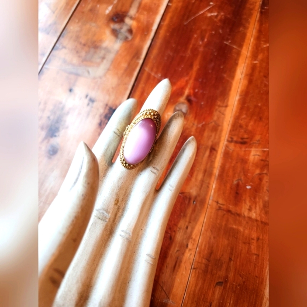 Pink Cat's Eye Statement Ring with Beautiful Filigree Detailing - Picture 7 of 16